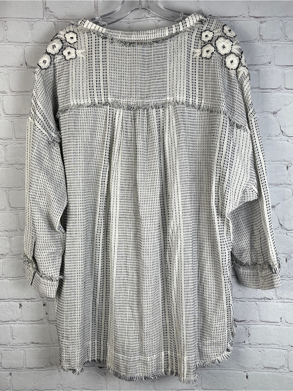 JOHNNY WAS boho tassel tie white & black embroidered cotton tunic top, size L - Picture 3 of 15